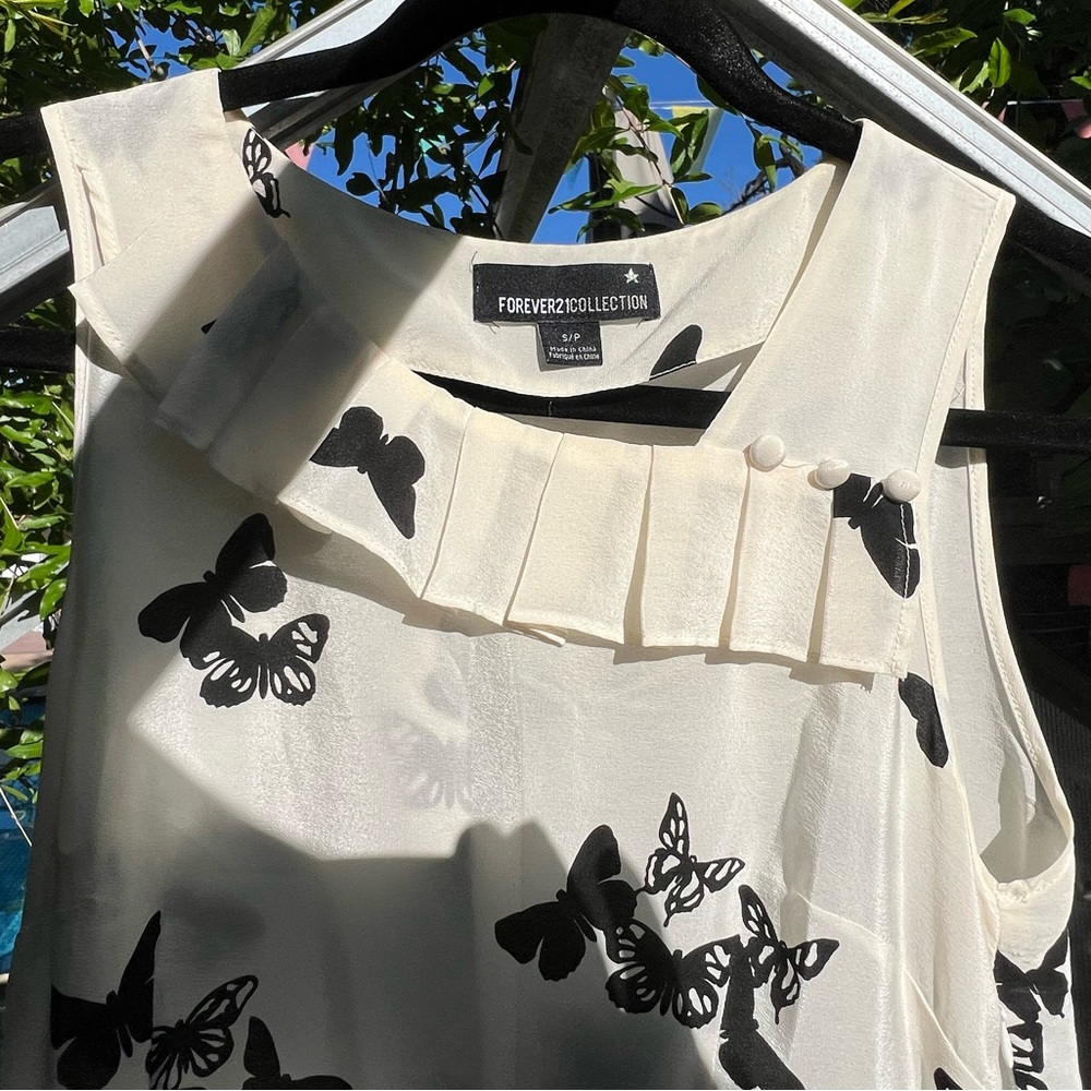 100% Silk Butterfly Top szS - Picture 11 of 15